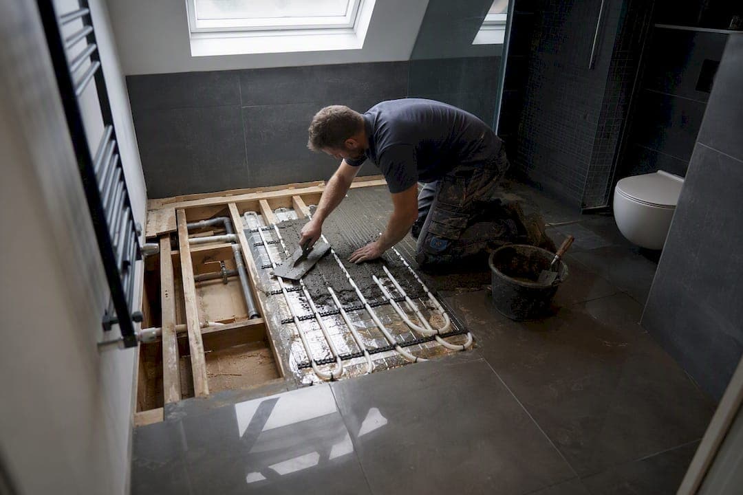 Bathroom Underfloor Heating: Electric vs Wet, Explained